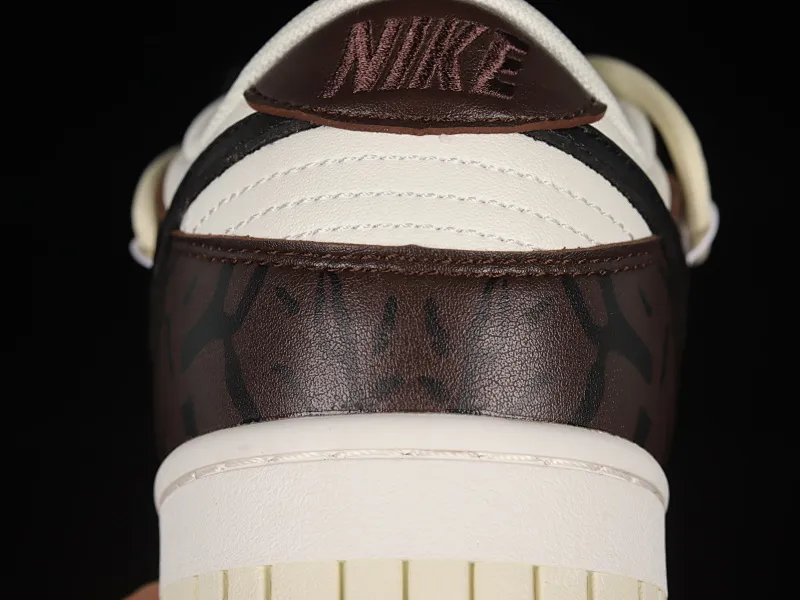 All Categories Nk SB Dunk Series Nk SB Dunk Low Low-top Sneakers Nk Dunk Low "Coconut Milk" Mocha Brown Customized version of deconstructed strap casual sneakers DJ6188-100